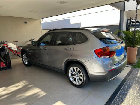 BMW X1 2.0 16V 4P 18I S DRIVE AUTOM�TICO, Foto 3