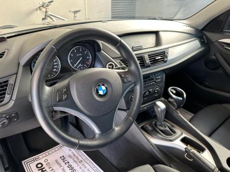 BMW X1 2.0 16V 4P 18I S DRIVE AUTOM�TICO, Foto 4