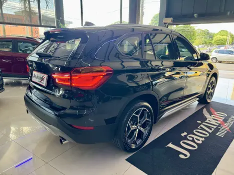 BMW X1 2.0 16V 4P S DRIVE 20I X-LINE TURBO AUTOM�TICO, Foto 5