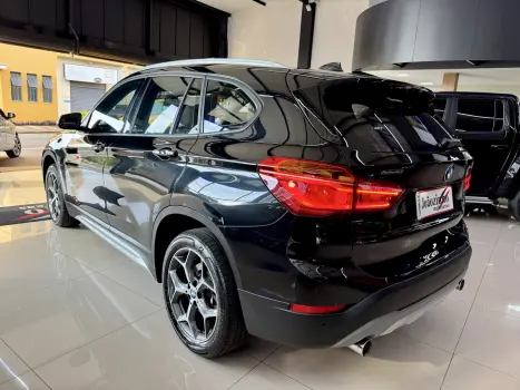 BMW X1 2.0 16V 4P S DRIVE 20I X-LINE TURBO AUTOM�TICO, Foto 8