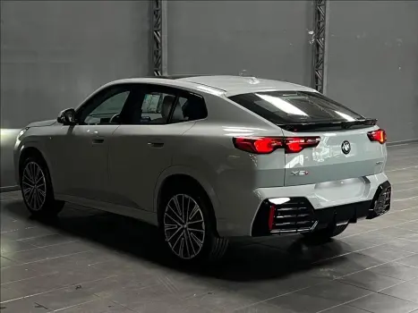 BMW X2 2.0 16V 4P SDRIVE 20I M SPORT TURBO STEPTRONIC AUTOMÁTICO, Foto 4