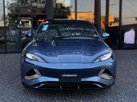 BYD Seal GS 4P 82,5 KW ELTRICO 590 EV AWD, Foto 4