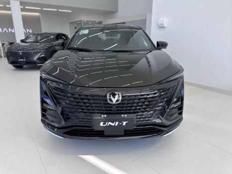 CHANGAN Uni-T 1.5 16V 4P FLEX TGDI 7DCT AUTOMÁTICO, Foto 2