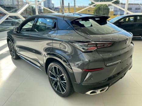 CHANGAN Uni-T 1.5 16V 4P FLEX TGDI 7DCT AUTOMÁTICO, Foto 6