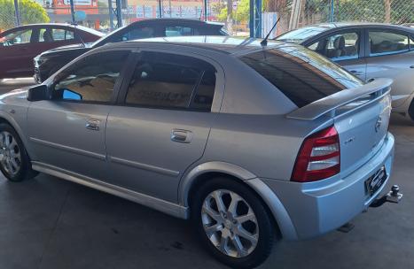 CHEVROLET Astra Hatch 2.0 4P ADVANTAGE  FLEX, Foto 5 CHEVROLET Astra Hatch 2.0 4P ADVANTAGE  FLEX, Foto 5