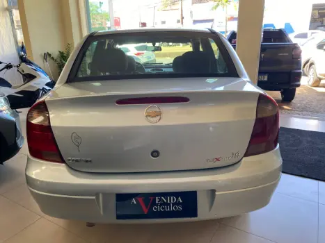 CHEVROLET Corsa Sedan 1.4 4P MAXX FLEX, Foto 5 CHEVROLET Corsa Sedan 1.4 4P MAXX FLEX, Foto 5