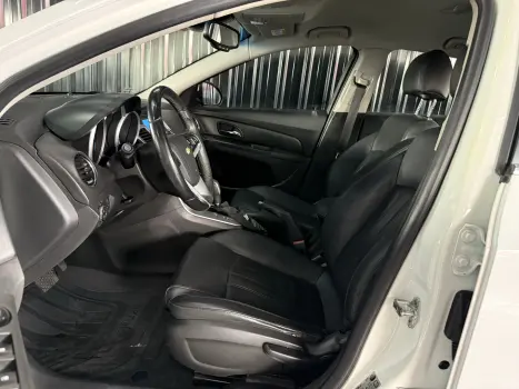 CHEVROLET Cruze Hatch 1.8 16V 4P LT SPORT6 FLEX AUTOM�TICO, Foto 10