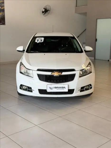 CHEVROLET Cruze Hatch 1.8 16V 4P LT SPORT6 FLEX AUTOM�TICO, Foto 3
