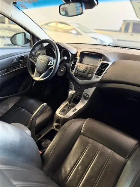 CHEVROLET Cruze Hatch 1.8 16V 4P LT SPORT6 FLEX AUTOM�TICO, Foto 11