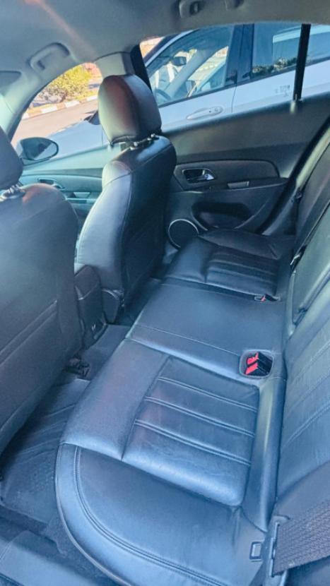 CHEVROLET Cruze Hatch 1.8 16V 4P LT SPORT FLEX AUTOM�TICO, Foto 4