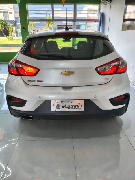 CHEVROLET Cruze Hatch 1.8 16V 4P LTZ SPORT6 FLEX AUTOM�TICO, Foto 2