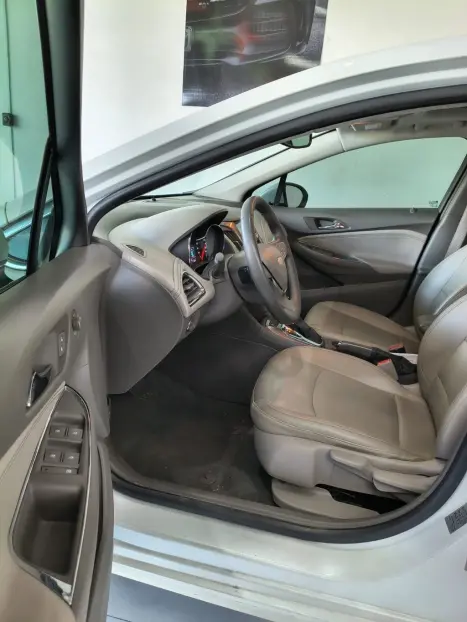 CHEVROLET Cruze Hatch 1.8 16V 4P LTZ SPORT6 FLEX AUTOM�TICO, Foto 8
