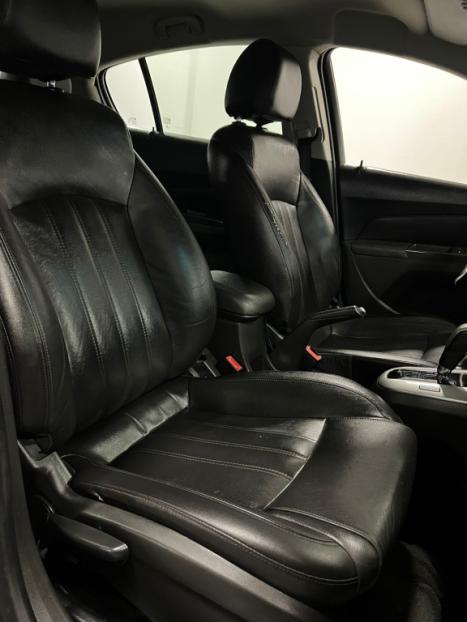CHEVROLET Cruze Hatch 1.8 16V 4P LT SPORT6 FLEX AUTOM�TICO, Foto 16