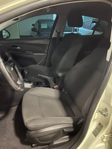 CHEVROLET Cruze Hatch 1.8 16V 4P LT SPORT6 FLEX, Foto 16