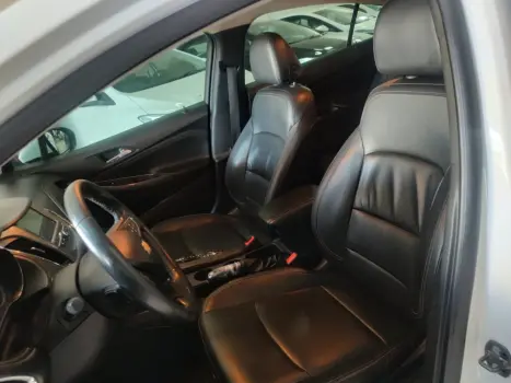 CHEVROLET Cruze Sedan 1.4 16V 4P LT FLEX TURBO AUTOMÁTICO, Foto 10 CHEVROLET Cruze Sedan 1.4 16V 4P LT FLEX TURBO AUTOMÁTICO, Foto 10