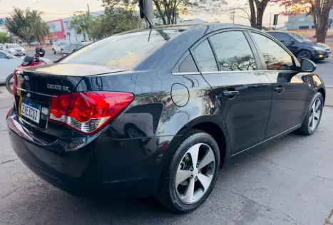 CHEVROLET Cruze Sedan 1.8 16V 4P LT ECOTEC FLEX AUTOMÁTICO, Foto 4 CHEVROLET Cruze Sedan 1.8 16V 4P LT ECOTEC FLEX AUTOMÁTICO, Foto 4
