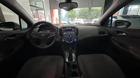 CHEVROLET Cruze Sedan 1.4 16V 4P LTZ FLEX TURBO AUTOM�TICO, Foto 17