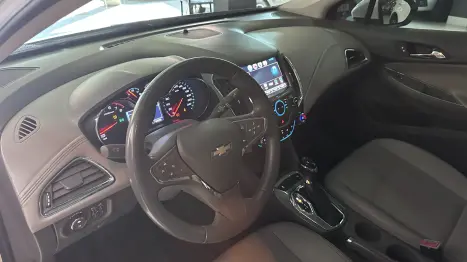 CHEVROLET Cruze Sedan 1.4 16V 4P LTZ FLEX TURBO AUTOM�TICO, Foto 19