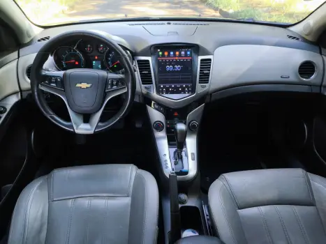 CHEVROLET Cruze Sedan 1.8 16V 4P LTZ ECOTEC FLEX AUTOM�TICO, Foto 9