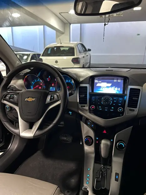 CHEVROLET Cruze Sedan 1.8 16V 4P LTZ ECOTEC FLEX AUTOM�TICO, Foto 13