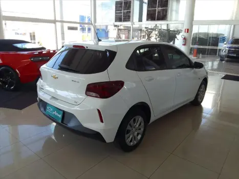 CHEVROLET Onix Hatch 1.0 12V 4P FLEX LT TURBO AUTOMÁTICO, Foto 4 CHEVROLET Onix Hatch 1.0 12V 4P FLEX LT TURBO AUTOMÁTICO, Foto 4