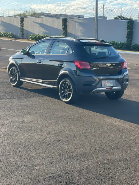 CHEVROLET Onix Hatch 1.4 4P FLEX ACTIV AUTOMTICO, Foto 7