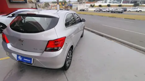 CHEVROLET Onix Hatch 1.4 4P FLEX LTZ, Foto 8