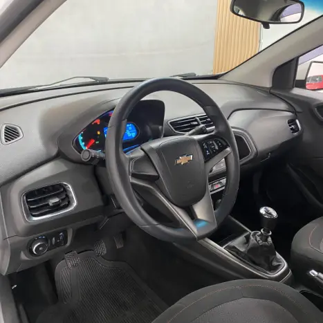 CHEVROLET Onix Hatch 1.4 4P FLEX LTZ, Foto 7