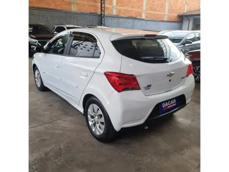 CHEVROLET Onix Hatch 1.4 4P FLEX LT, Foto 6