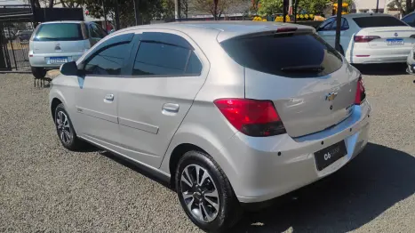 CHEVROLET Onix Hatch 1.4 4P FLEX LTZ AUTOMTICO, Foto 6