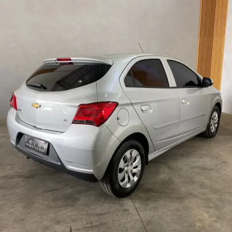 CHEVROLET Onix Hatch 1.0 4P FLEX LT, Foto 6