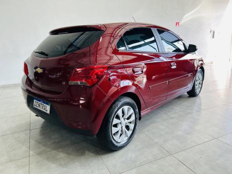 CHEVROLET Onix Hatch 1.4 4P FLEX LT AUTOMÁTICO, Foto 2 CHEVROLET Onix Hatch 1.4 4P FLEX LT AUTOMÁTICO, Foto 2
