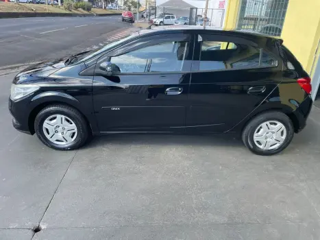 CHEVROLET Onix Hatch 1.0 4P FLEX LT, Foto 3