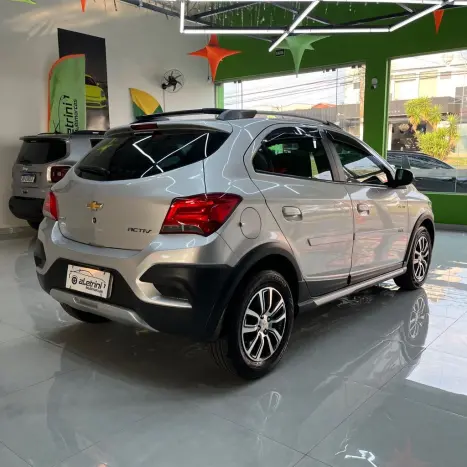 CHEVROLET Onix Hatch 1.4 4P FLEX ACTIV, Foto 4