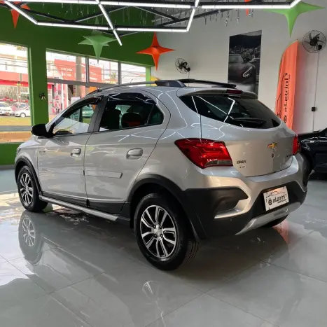 CHEVROLET Onix Hatch 1.4 4P FLEX ACTIV, Foto 5