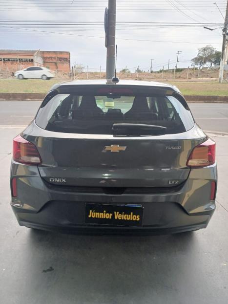 CHEVROLET Onix Hatch 1.0 12V 4P FLEX LT TURBO AUTOMTICO, Foto 6
