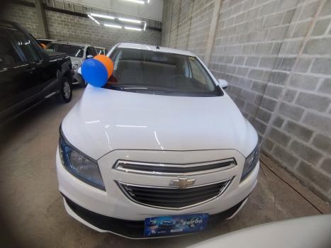 CHEVROLET Onix Hatch 1.4 4P FLEX LT, Foto 2