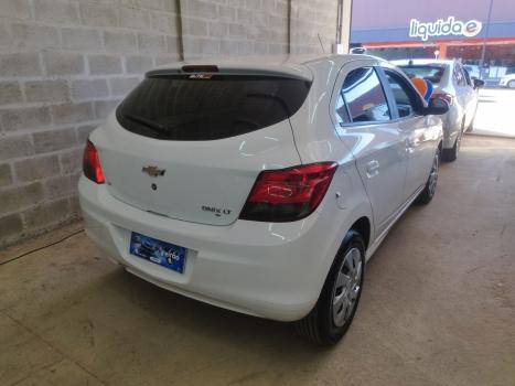 CHEVROLET Onix Hatch 1.4 4P FLEX LT, Foto 4