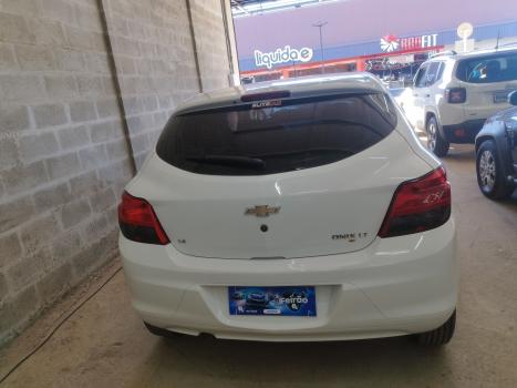 CHEVROLET Onix Hatch 1.4 4P FLEX LT, Foto 9