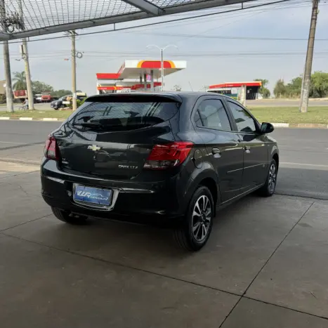 CHEVROLET Onix Hatch 1.4 4P FLEX LTZ, Foto 2