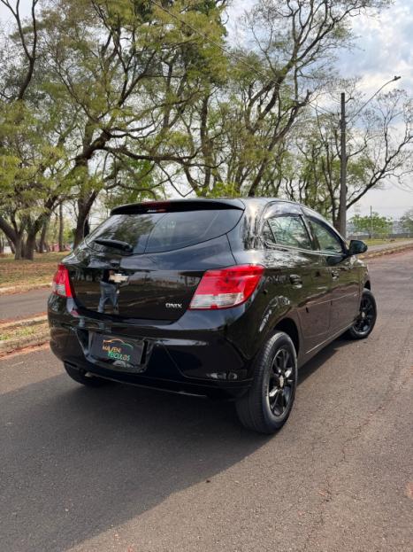 CHEVROLET Onix Hatch 1.0 4P FLEX LS, Foto 6