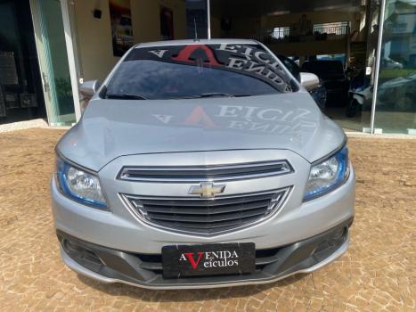 CHEVROLET Onix Hatch 1.4 4P FLEX LTZ, Foto 4