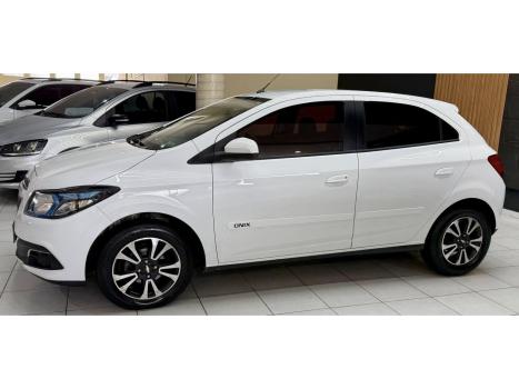 CHEVROLET Onix Hatch 1.4 4P FLEX LTZ, Foto 4