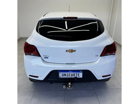 CHEVROLET Onix Hatch 1.4 4P FLEX LT AUTOMÁTICO, Foto 5 CHEVROLET Onix Hatch 1.4 4P FLEX LT AUTOMÁTICO, Foto 5