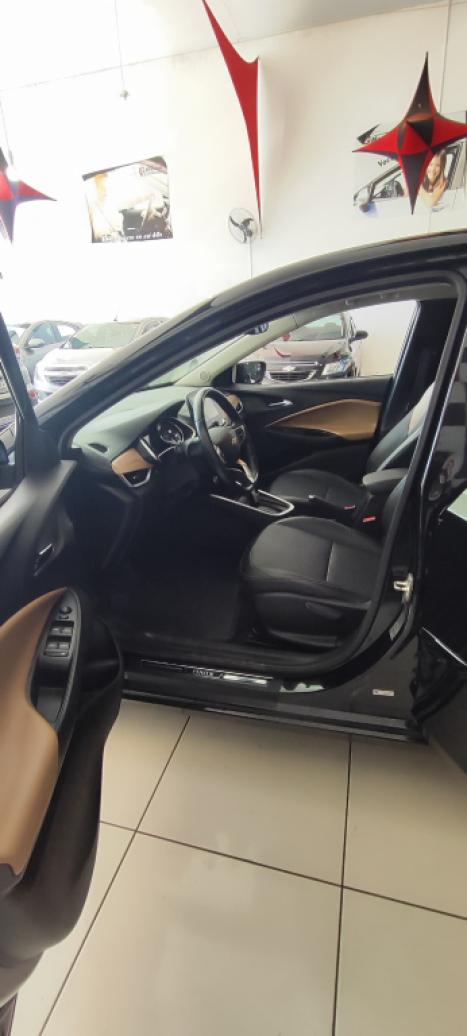 CHEVROLET Onix Hatch 1.0 12V 4P FLEX PREMIER TURBO AUTOMÁTICO, Foto 5 CHEVROLET Onix Hatch 1.0 12V 4P FLEX PREMIER TURBO AUTOMÁTICO, Foto 5