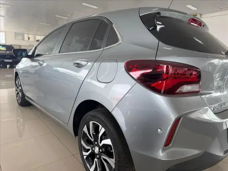 CHEVROLET Onix Hatch 1.0 12V 4P FLEX PREMIER TURBO AUTOM�TICO, Foto 7