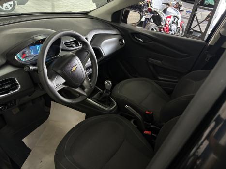 CHEVROLET Onix Hatch 1.4 4P FLEX LTZ, Foto 8 CHEVROLET Onix Hatch 1.4 4P FLEX LTZ, Foto 8