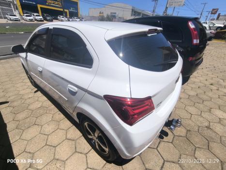 CHEVROLET Onix Hatch 1.4 4P FLEX LTZ, Foto 4 CHEVROLET Onix Hatch 1.4 4P FLEX LTZ, Foto 4