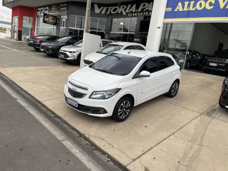 CHEVROLET Onix Hatch 1.4 4P FLEX LT, Foto 3 CHEVROLET Onix Hatch 1.4 4P FLEX LT, Foto 3