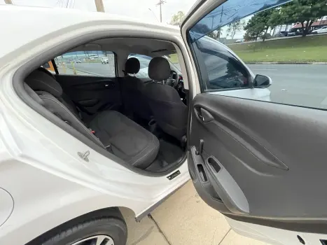 CHEVROLET Onix Hatch 1.4 4P FLEX LT, Foto 14 CHEVROLET Onix Hatch 1.4 4P FLEX LT, Foto 14